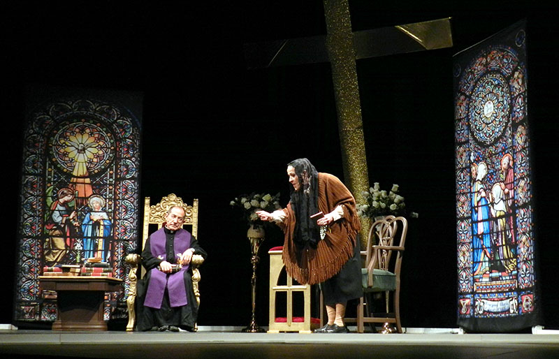 Chabelita y otros personajes de Nora Velázquez se adueñan del escenario