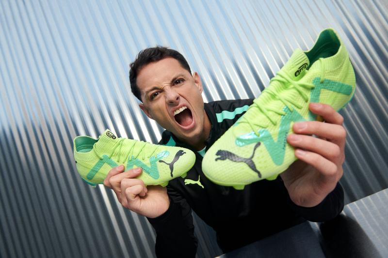 Lanzan nuevo calzado de futbol que combina la última tecnología con deslumbrantes colores