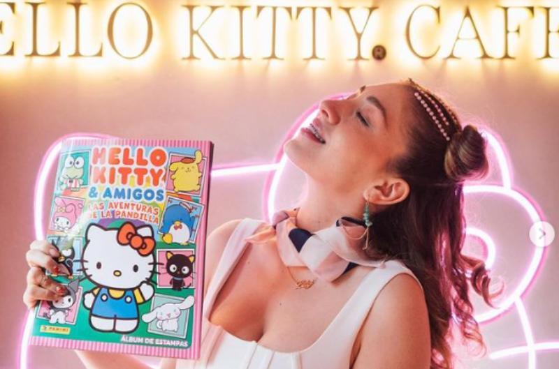 Lanzan nuevo álbum de estampas de “Hello Kitty”