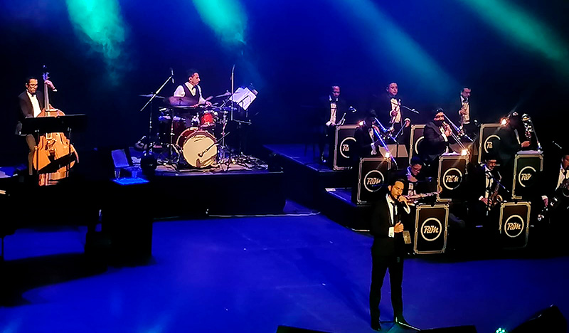 Paco de María ofrece un concierto muy “Personal” con Big Band
