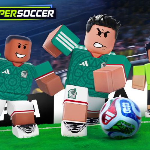 Tres personajes estilo Roblox en un estadio, dos con uniforme de México y un árbitro, junto a un balón con el logotipo de FIFA.