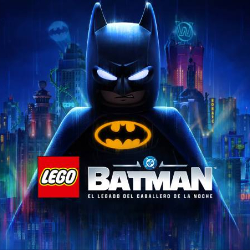 Figura de un héroe en estilo LEGO frente a una ciudad iluminada con tonos vibrantes, destacando un emblema brillante en el pecho.