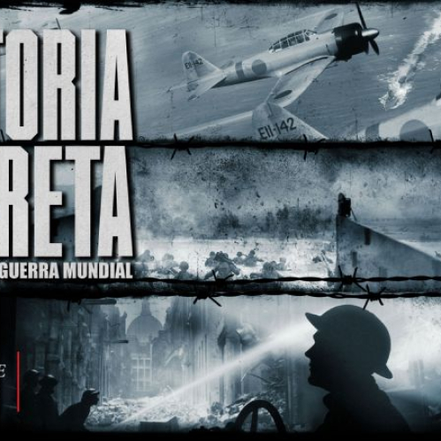 Póster promocional oficial de la serie documental de televisión La Historia Secreta de la Segunda Guerra Mundial de la cadena History 2. El diseño horizontal está dividido en tres franjas separadas por alambre de púas. La franja superior muestra aviones de combate monoplanos volando en el cielo; la sección central ilustra tropas de infantería avanzando en una playa con humo de explosiones; la sección inferior presenta la silueta de un soldado con casco militar observando una calle en ruinas iluminada por un reflector. Del lado izquierdo resalta el título de la serie en letras blancas grandes y en la esquina inferior derecha se ubica el logotipo del canal History 2 en tonos amarillo y rojo.