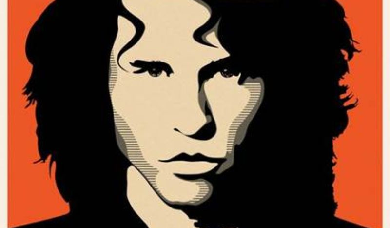 The Doors – Reestreno remasterizado en 4K Póster estilizado con el rostro de un hombre en tonos contrastados sobre fondo naranja, acompañado del título de la película y su fecha de estreno.