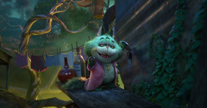 Imagen en 3D que muestra a un gato verde de tres ojos con bata rosa sonriendo de forma astuta al lado de botellas y una estructura de madera.