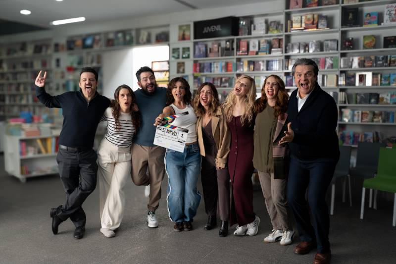 Mesa de regalos 2 inicia rodaje con su elenco original