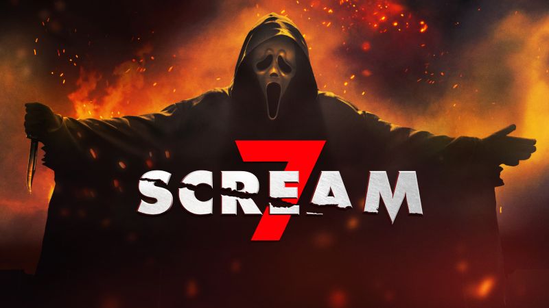 Póster oficial de Scream 7 Figura encapuchada con máscara icónica sosteniendo un cuchillo frente a un fondo incendiado, con el título “Scream 7” al centro.