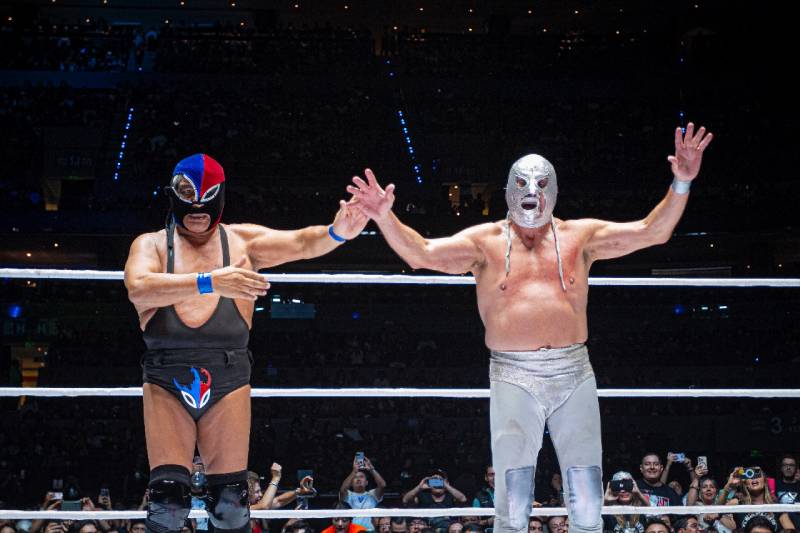 El Hijo del Santo da inicio a su emotiva gira de despedida en la Arena Ciudad de México