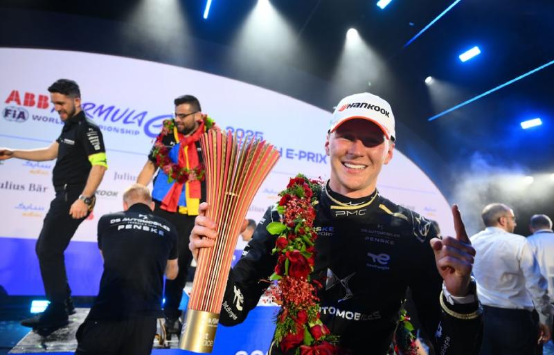 Maximilian Guenther asegura la victoria en el Jeddah E-Prix inaugural