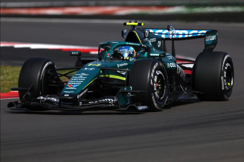 Alonso y Stroll cierran el GP de Gran Bretaña en posiciones 18 y 19 tras una carrera complicada