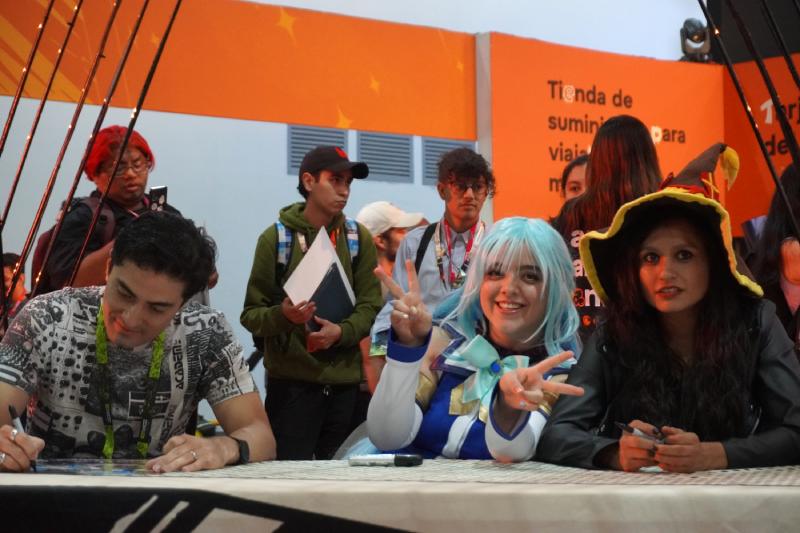 Crunchyroll deslumbra en CCXP México 2025 con booth inmersivo