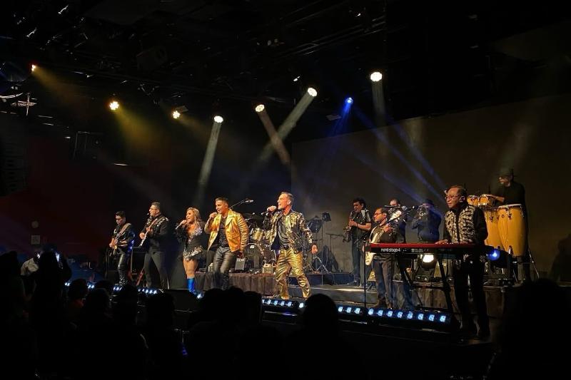 Muziek Gran Band arrasa en el Lunario con su espectáculo disco