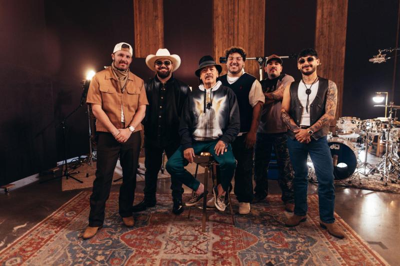 Carlos Santana y Grupo Frontera lanzan “Me Retiro”