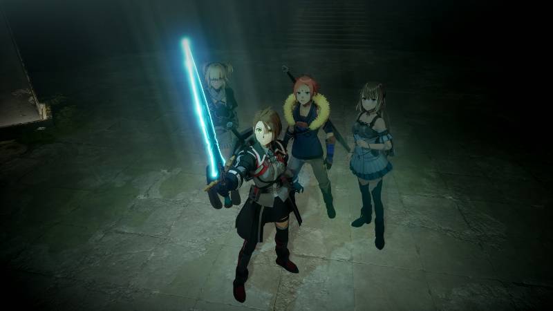 Equipo de aventureros listo para el combate Imagen de cuatro personajes en un entorno oscuro, con un arma luminosa en el centro que destaca al líder del grupo mientras los demás se preparan para la batalla.