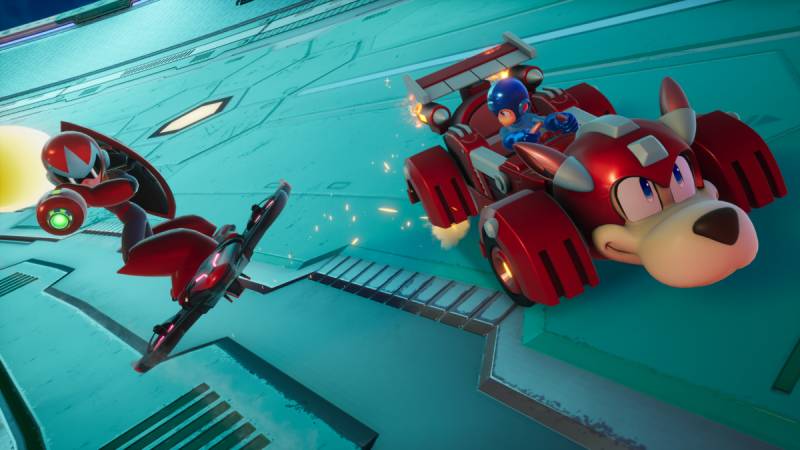 Mega Man y Proto Man compitiendo en un escenario futurista dentro de Sonic Racing: CrossWorlds. Mega Man en Sonic Racing: CrossWorlds
