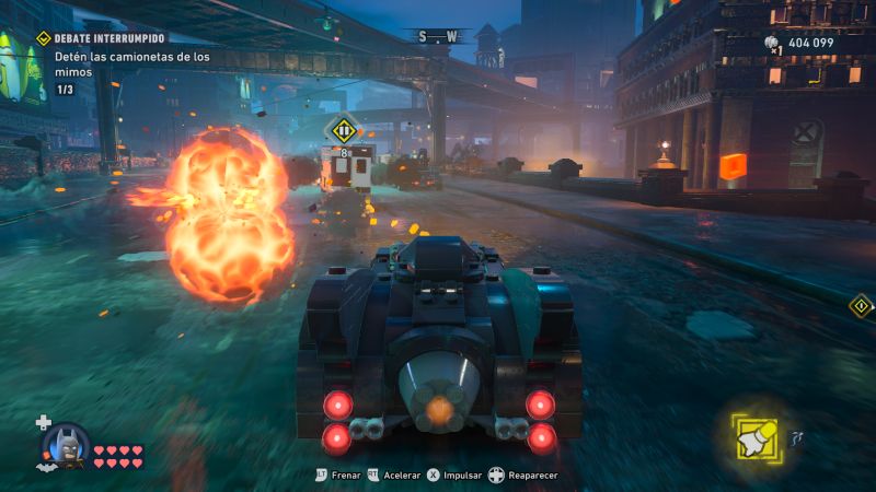 LEGO Batman — Persecución en Batimóvil Batimóvil LEGO en persecución nocturna con explosiones.