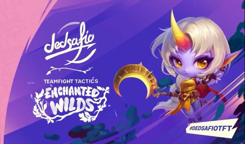 Arte promocional en tonos morados con el logotipo de Dedsafío, el título Teamfight Tactics Enchanted Wilds y el personaje Soraka Chibi con varita y cuerno dorado sobre el hashtag DEDsafioTFT.