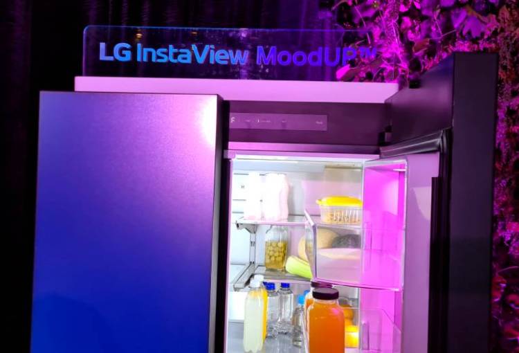 InstaView MoodUP: El refrigerador que vibra con tu estado de ánimo