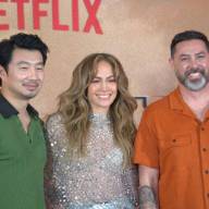 Jennifer Lopez, Brad Peyton y Simu Liu presentan “Atlas” en México