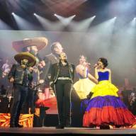 Pepe Aguilar y sus hijos conquistan Bogotá en un concierto inolvidable