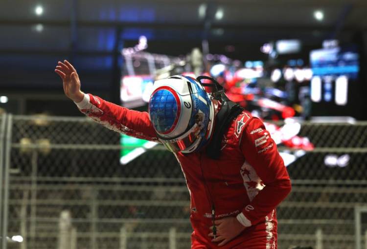 Oliver Rowland conquista el Jeddah E-Prix y lidera la Formula E