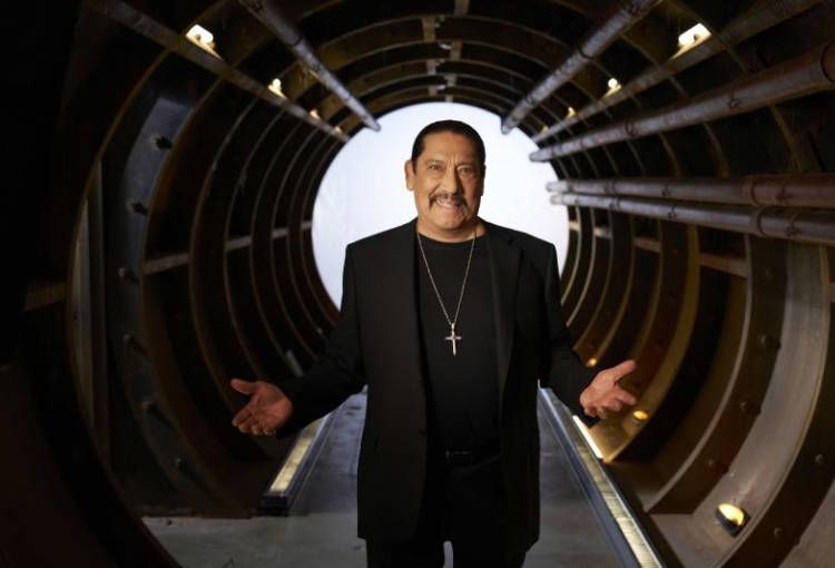 Danny Trejo presenta 