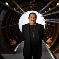 Danny Trejo presenta 