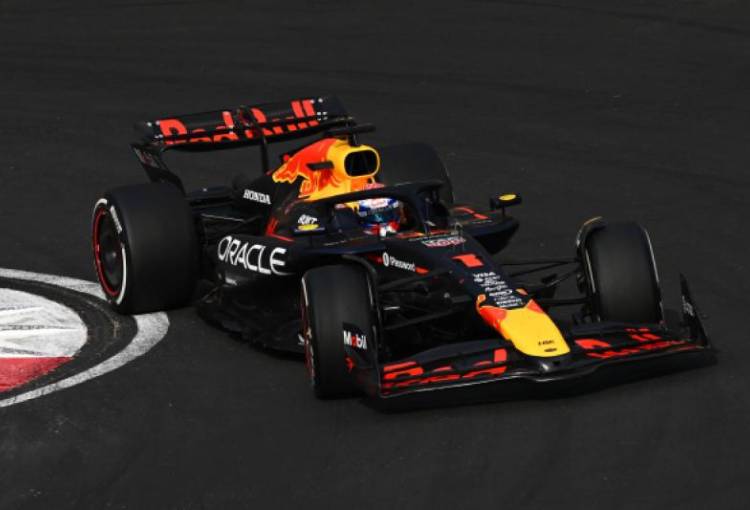 Verstappen termina cuarto en una carrera desafiante en el Gran premio de China