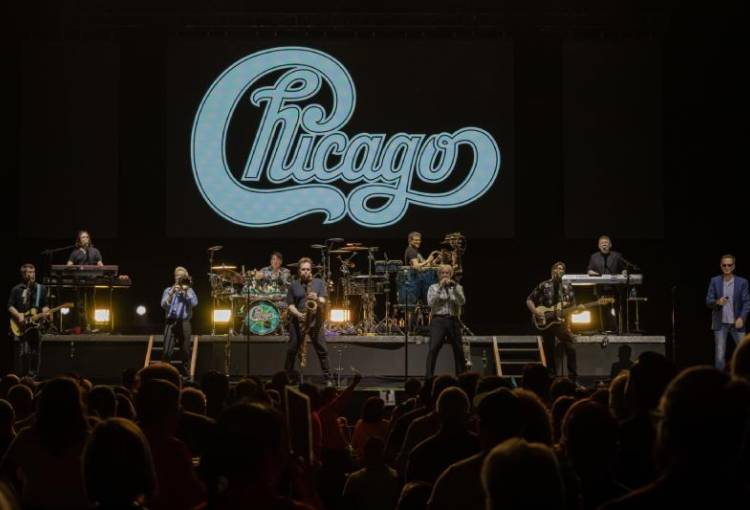 Chicago regresa a México en una noche de nostalgia y maestría