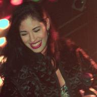 Reseña: “Selena y los Dinos”